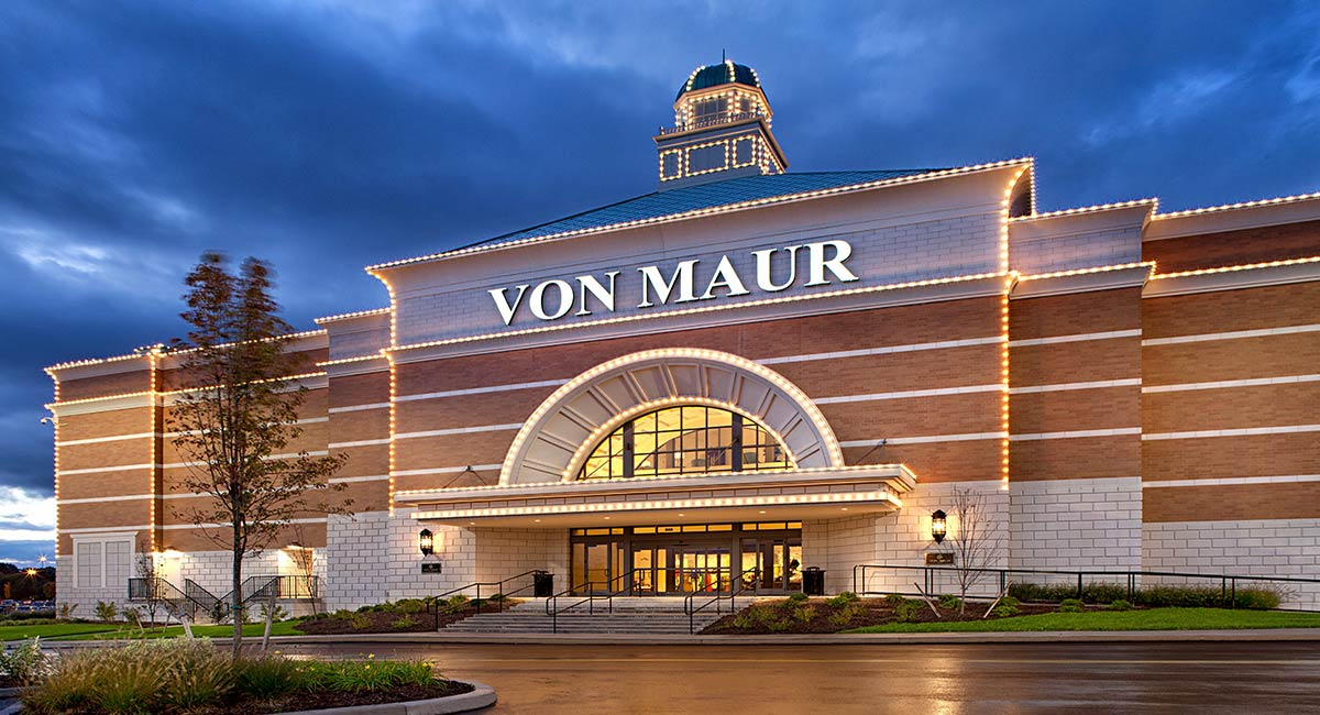 High-end retailer Von Maur arrives in Victor