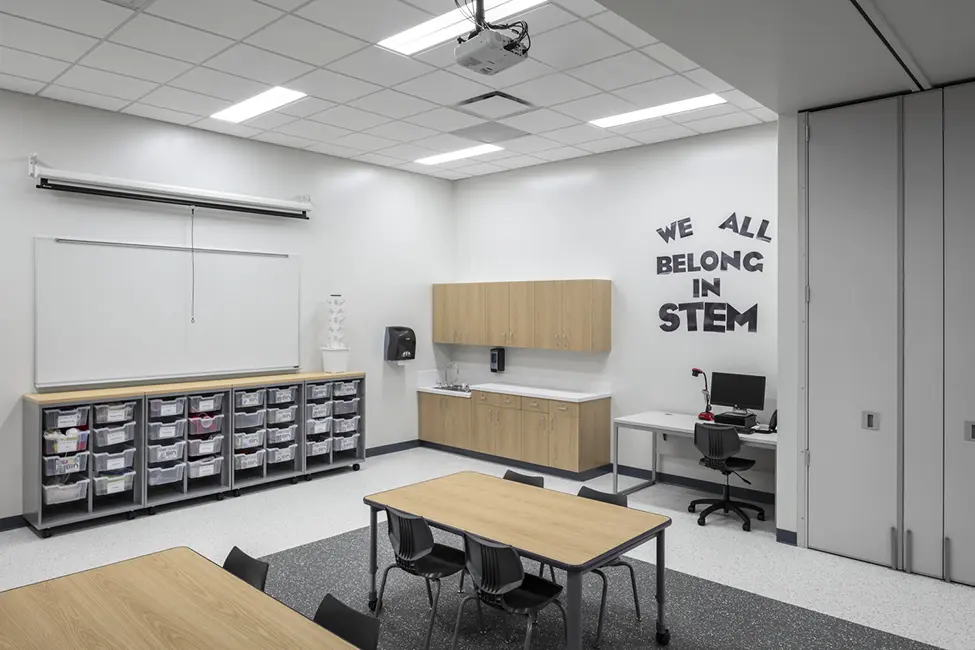 Elementary STEM Classroom at West Des Moines Schools Fairmeadows Elementary